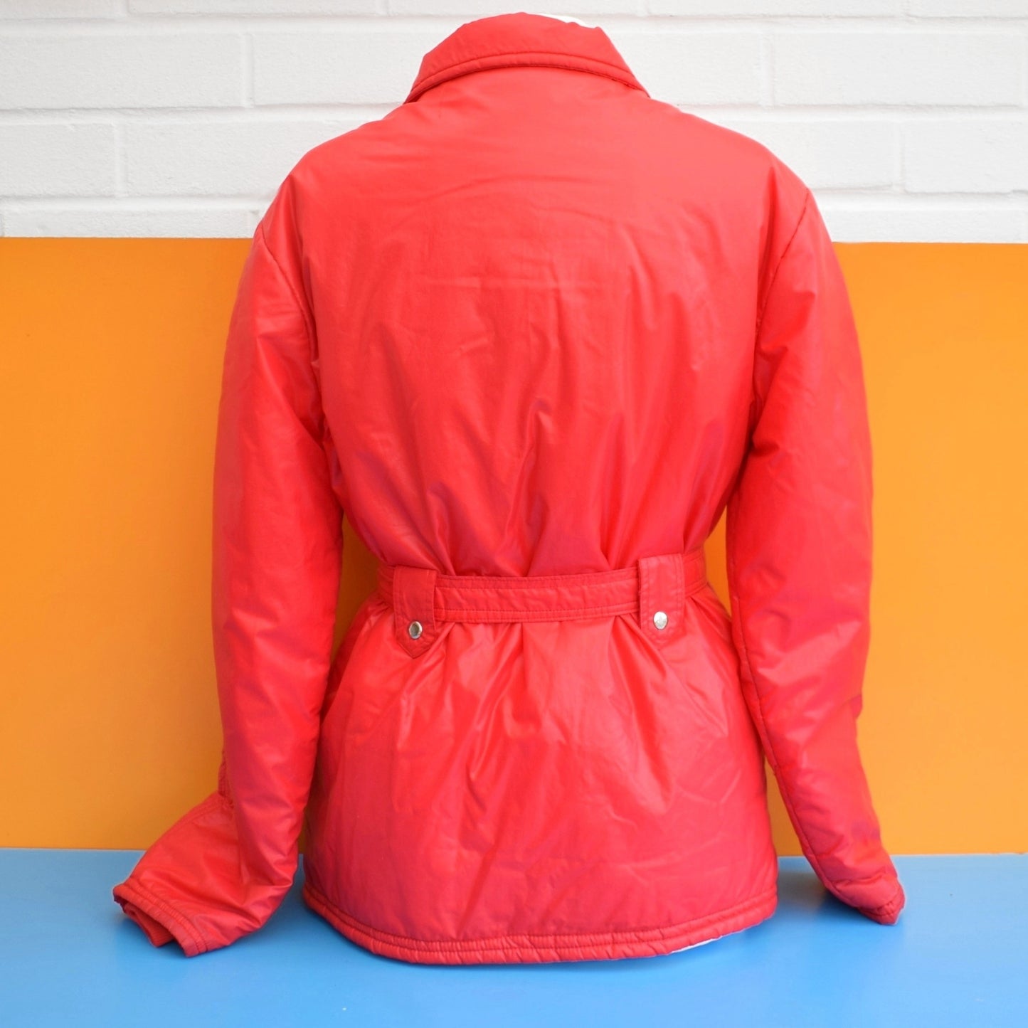 Vintage 1970s Fantastic Red Puffer Jacket - Size 12-14