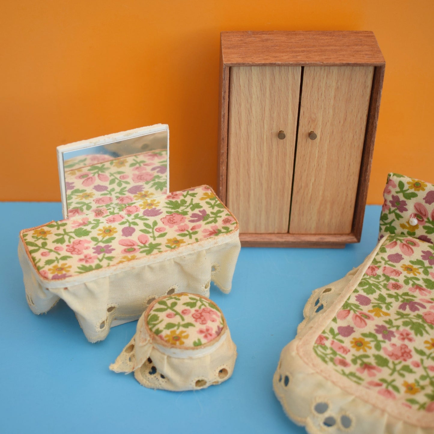 Vintage 1960s Wooden Lundby Dolls House Furniture - Bedroom / Lounge Set - Floral