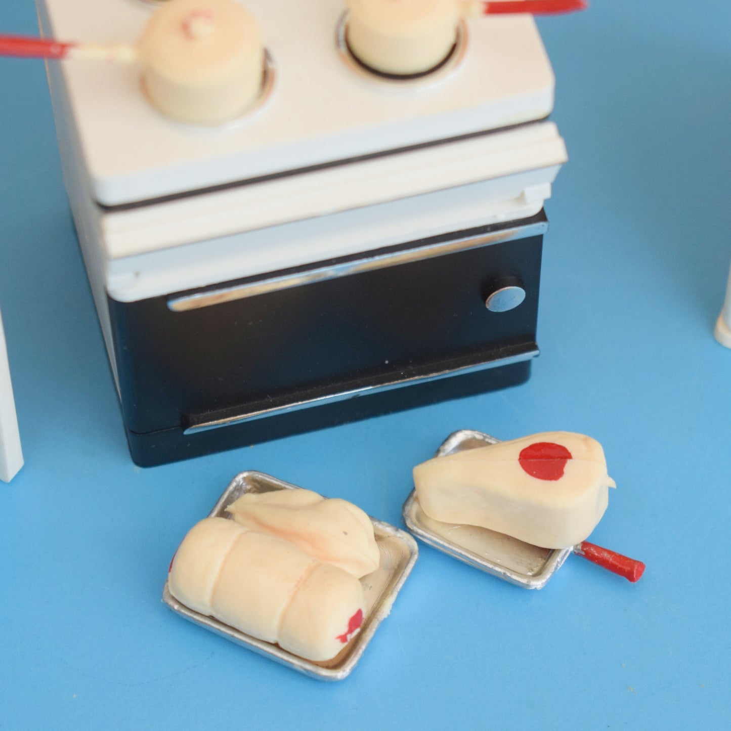 Vintage 1960s Lundby Accessories - Kitchen Appliances