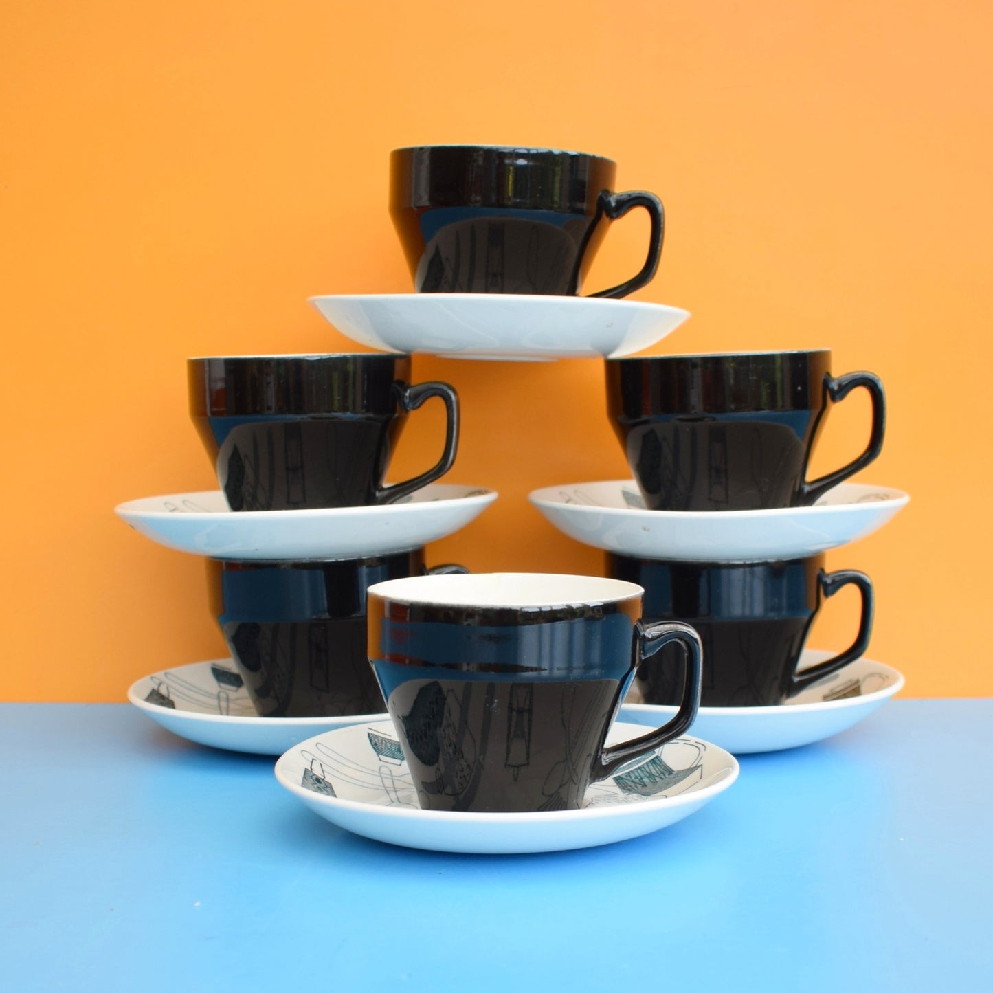 Vintage 1960s Kitsch Barker Bros Cups & Saucers - Fiesta x6