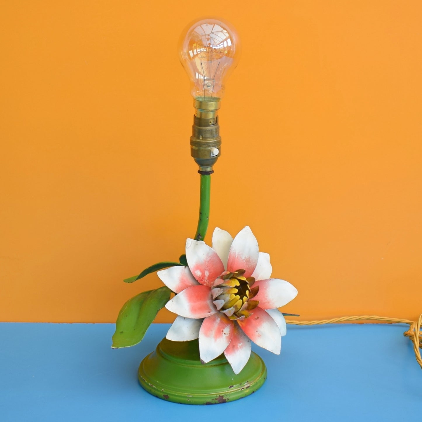 Vintage 1950s French Metal Flower Table Lamp - Pink