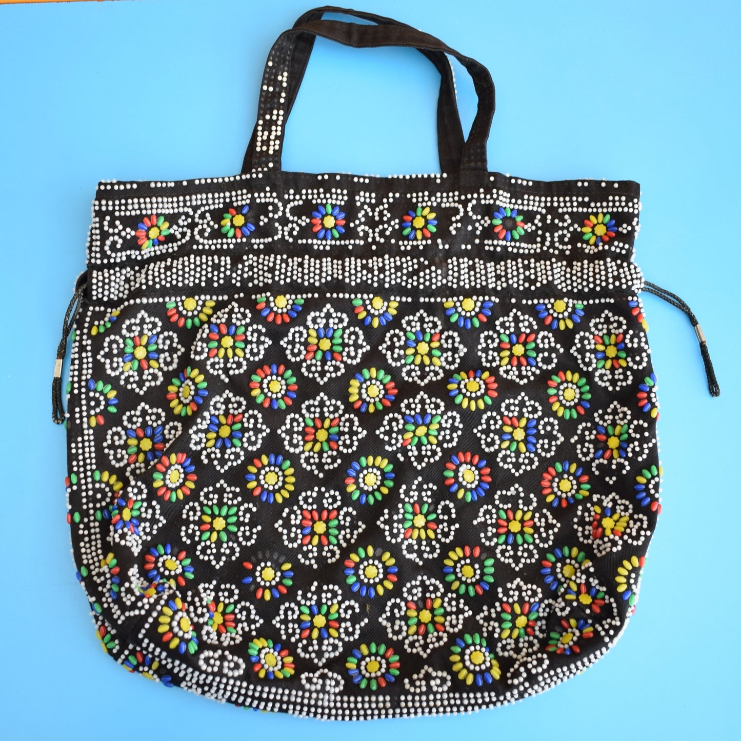 Vintage 1970s Beaded Handbag - Flowers