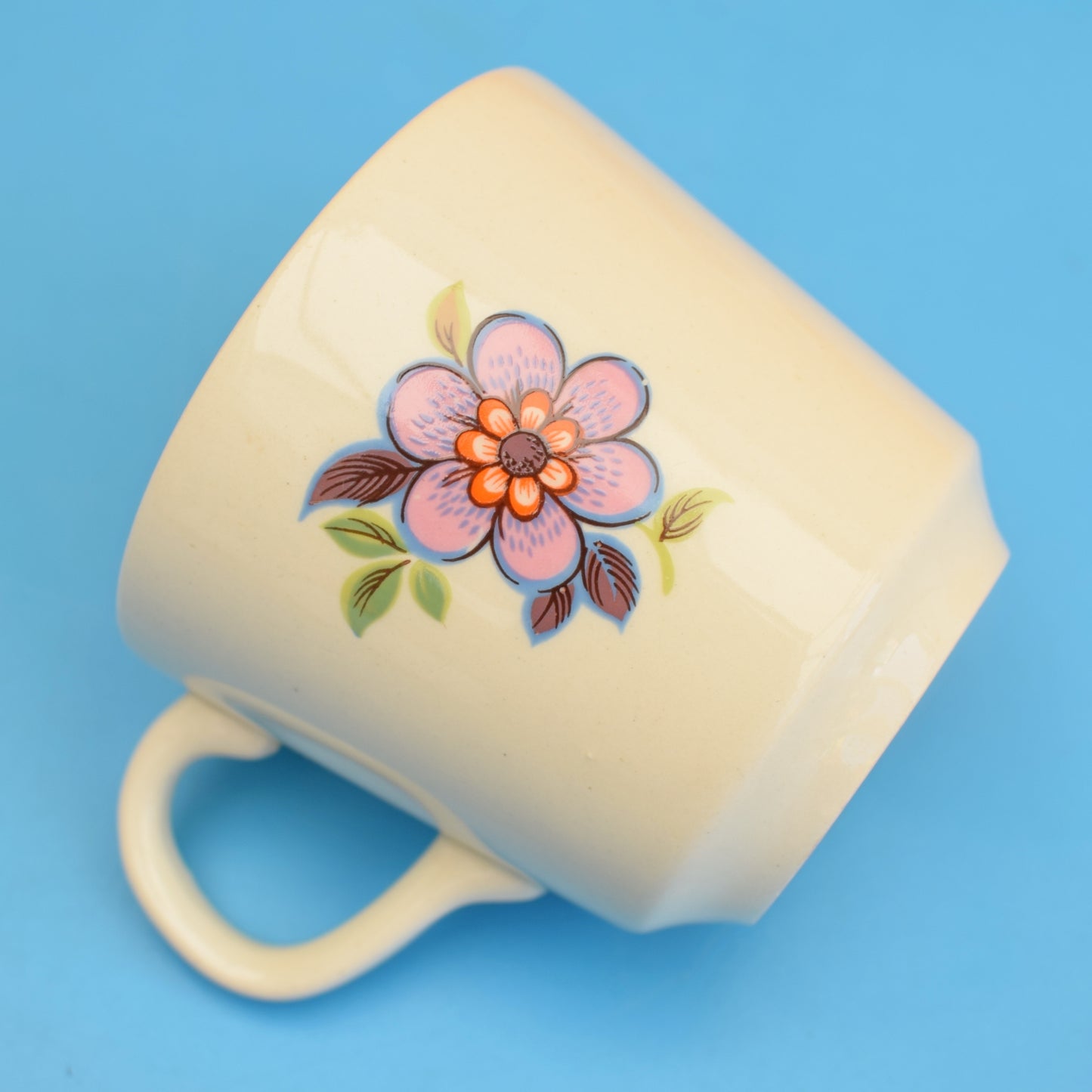 Vintage 1970s Flowery Mugs x2