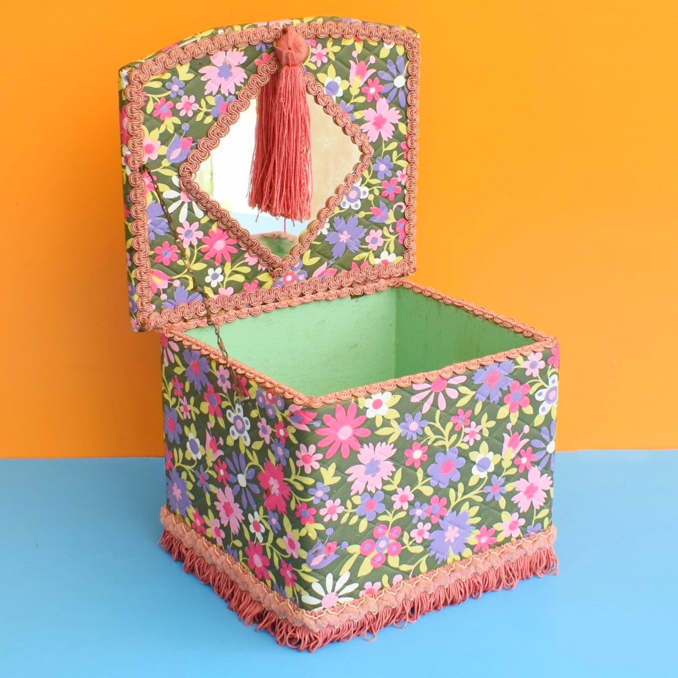 1960-70s Fabric Covered Sewing Basket Flower buy Power