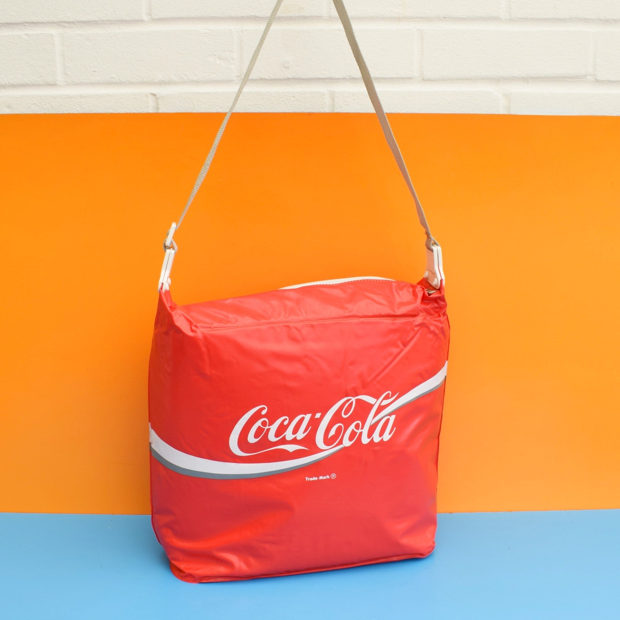 Vintage 1990s Cool Bag - Coca Cola Coke – Pineapple Retro