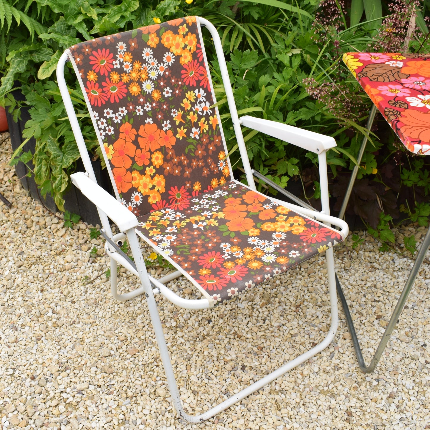 Vintage 1970s Folding Table & Chairs - Flower Power Designs