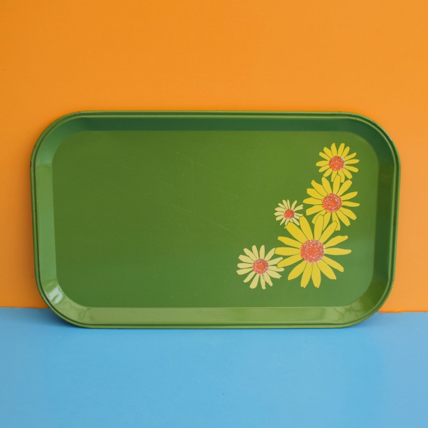 Vintage 1960s American Tin Tray - Flower Power .