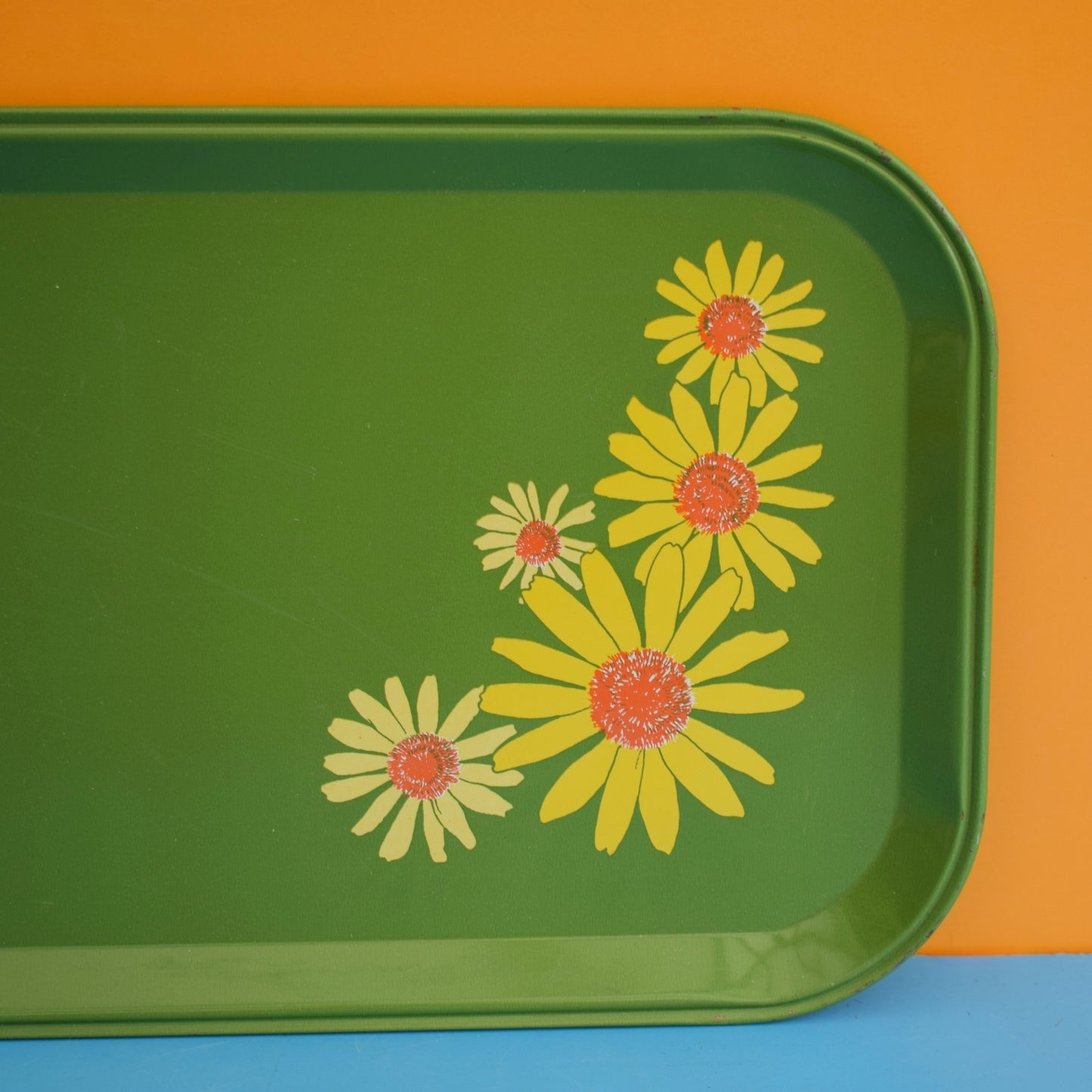 Vintage 1960s American Tin Tray - Flower Power .