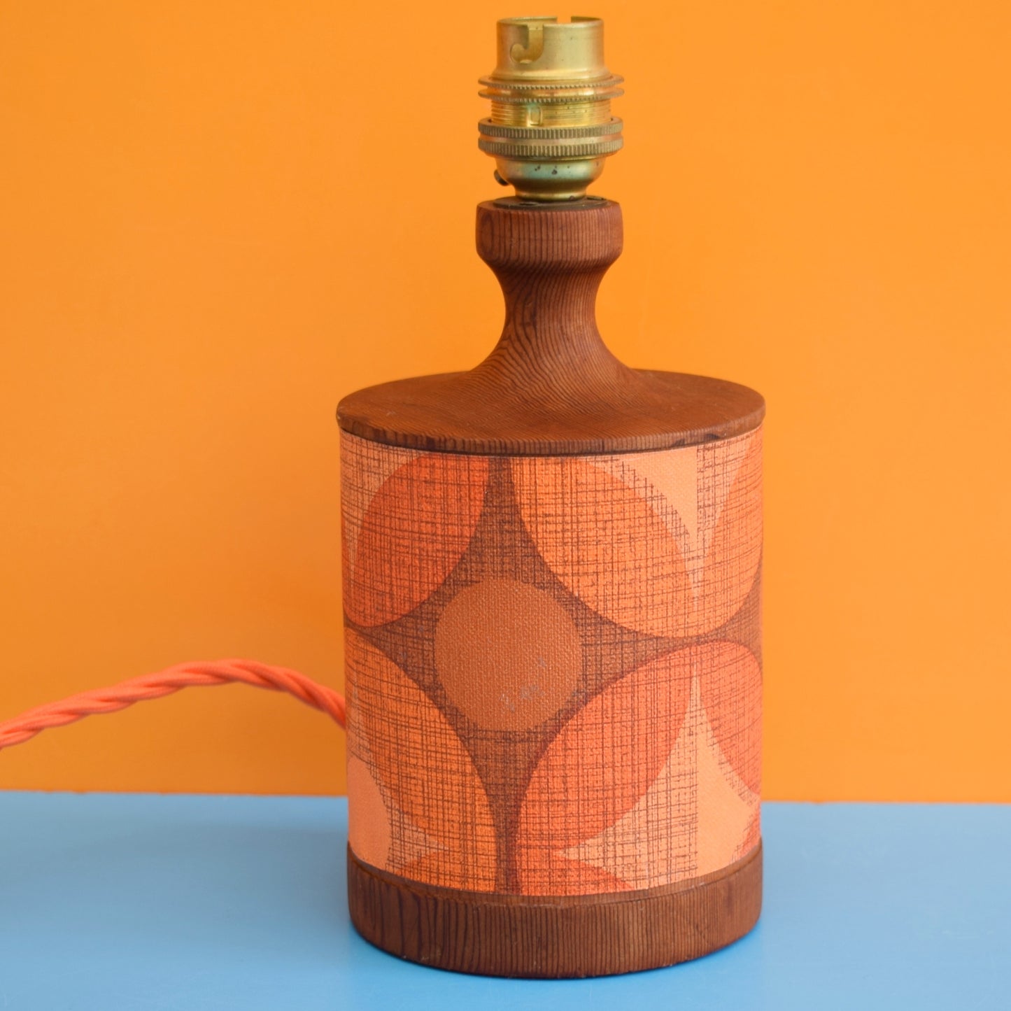 Vintage 1960s Wooden Wood / Orange Patterned Table Lamp