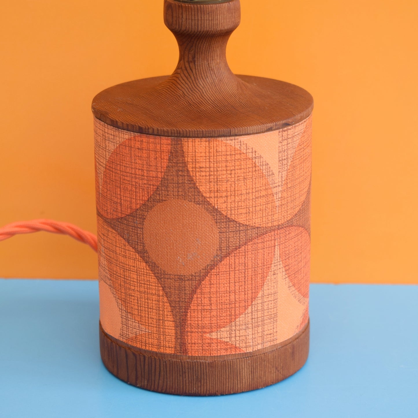 Vintage 1960s Wooden Wood / Orange Patterned Table Lamp