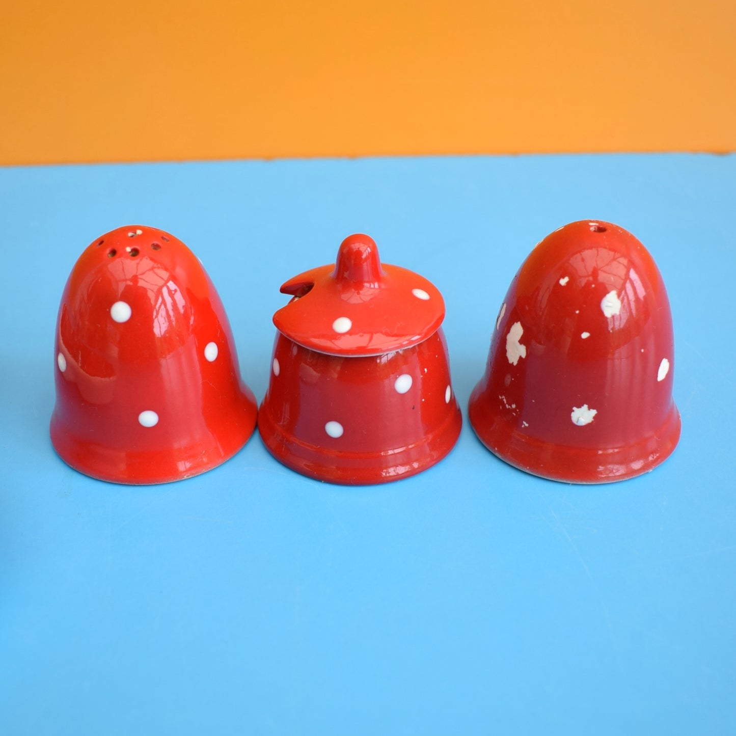 Vintage 1950s Midwinter Spotty Domino Cruet Set