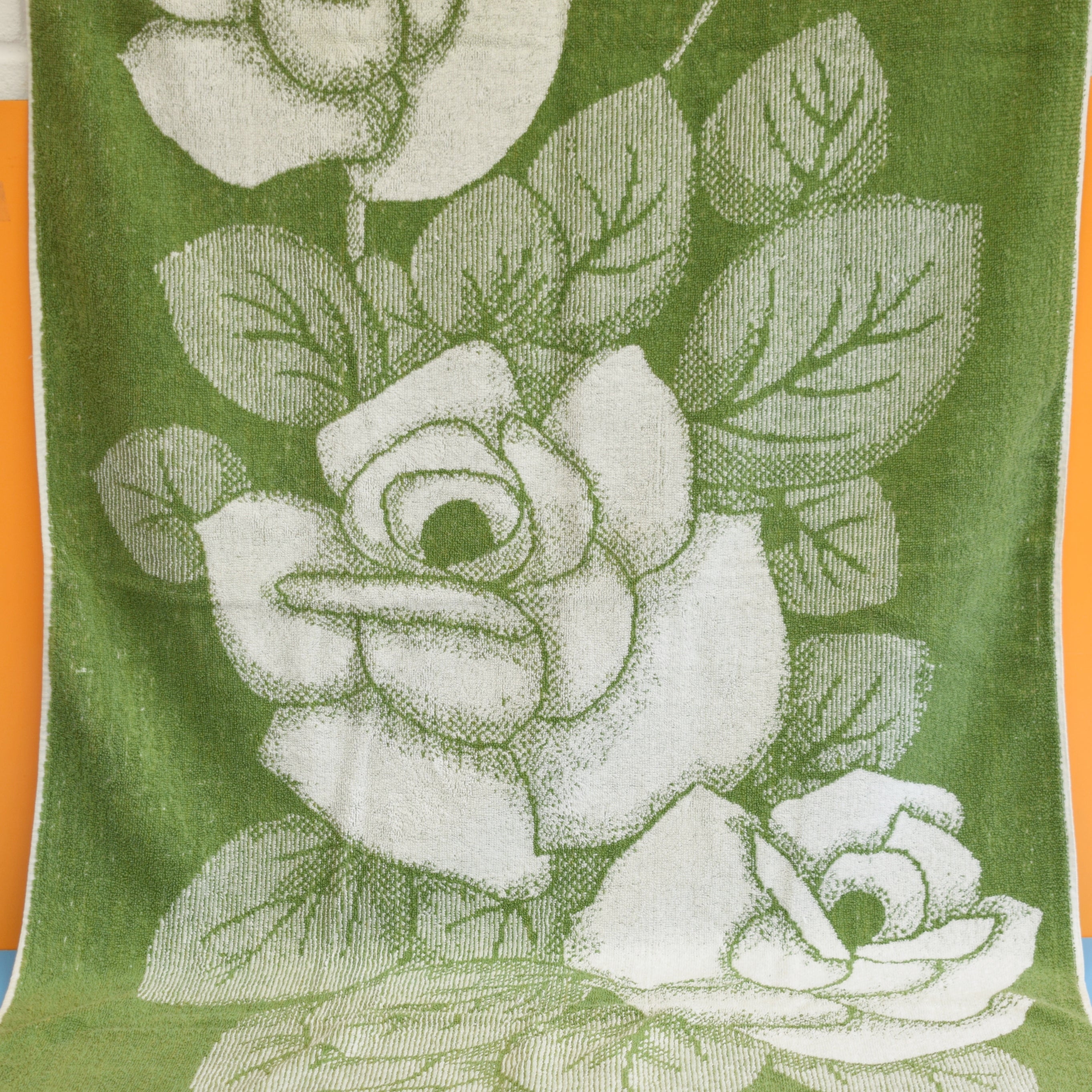Vintage 1970s Bath Towels Brown or Green Rose Design