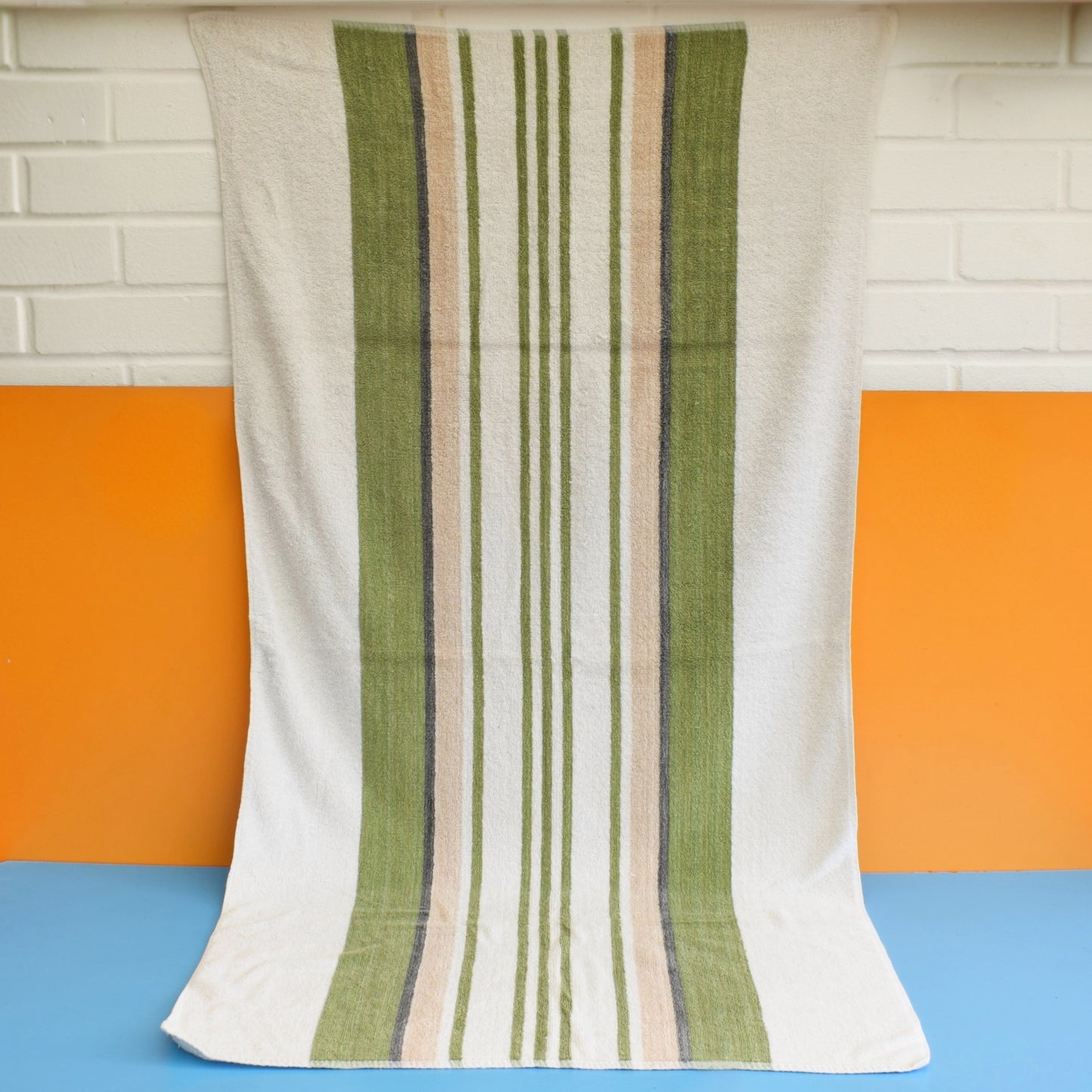 Vintage 1970s Bath Towels - Brown or Green Stripes