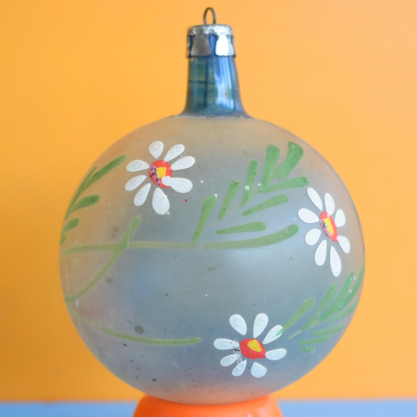 Vintage 1950s Glass Christmas Baubles - Hand Painted Daisies