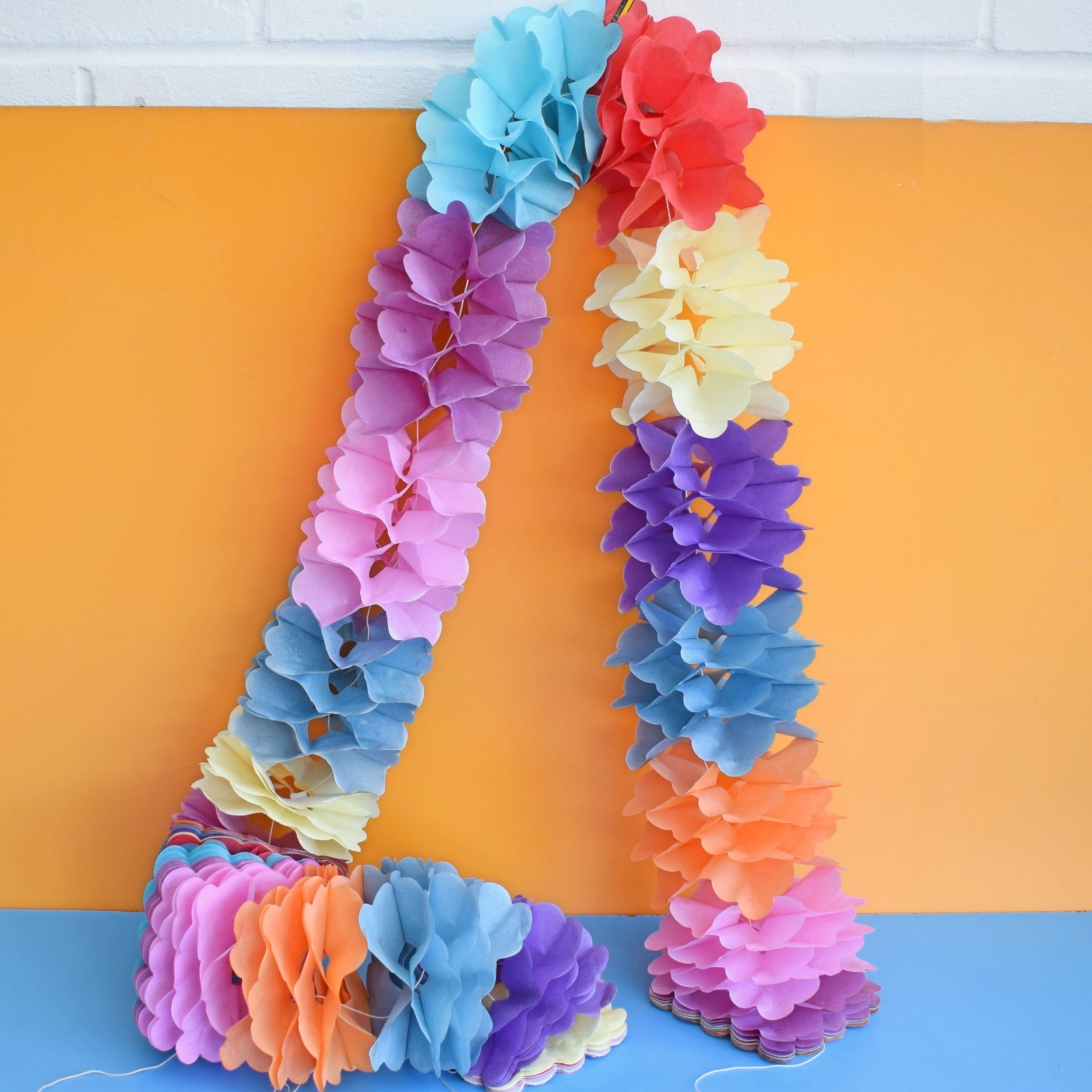 SimpleJoys: Crepe Paper Garland