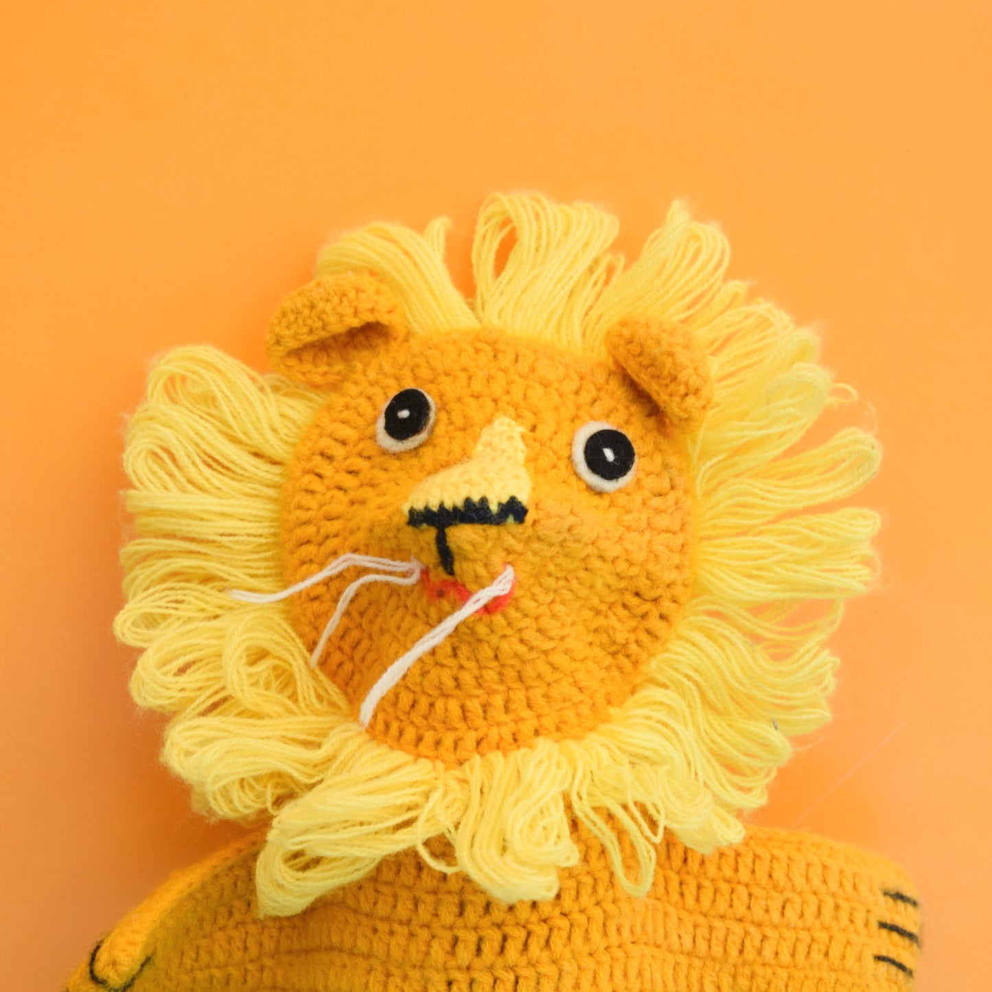 Vintage 1980s Knitted Hand Puppet- Lion