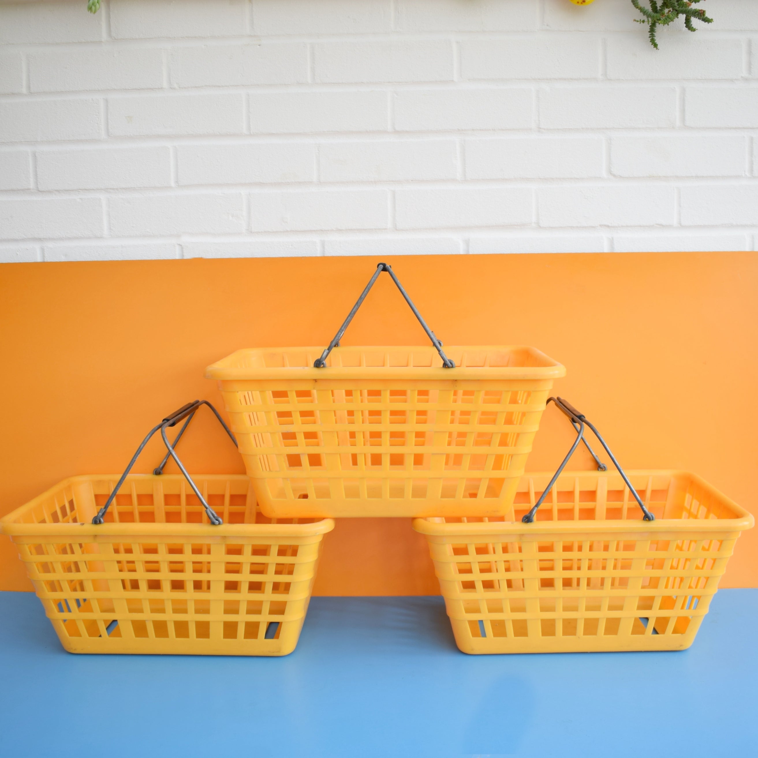 Vintage 1970s Plastic Shopping Storage Baskets Pineapple Retro