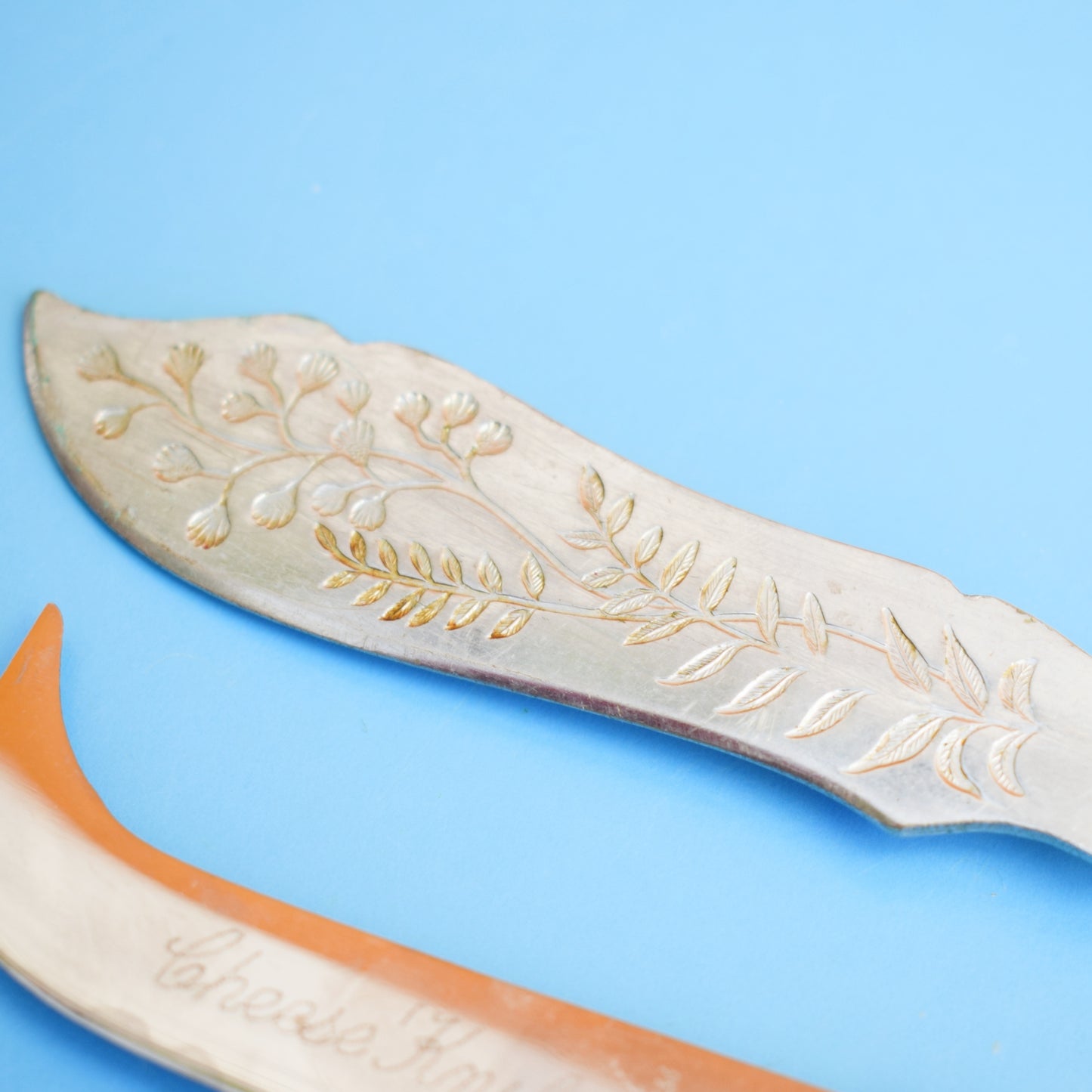 Vintage 1960s Carved Butter & Cheese Knives