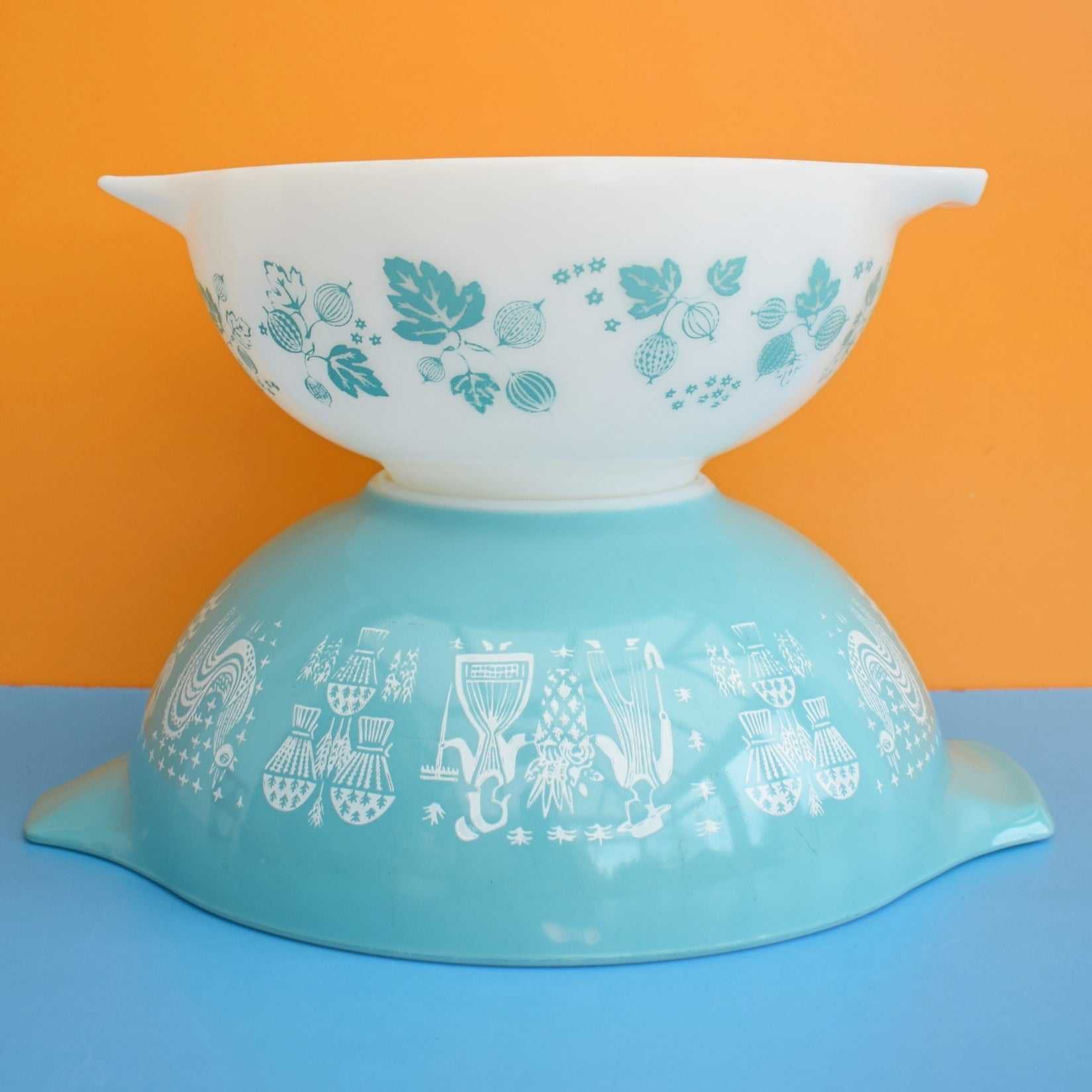 Vintage offers Pyrex Cinderella Butterprint Bowl