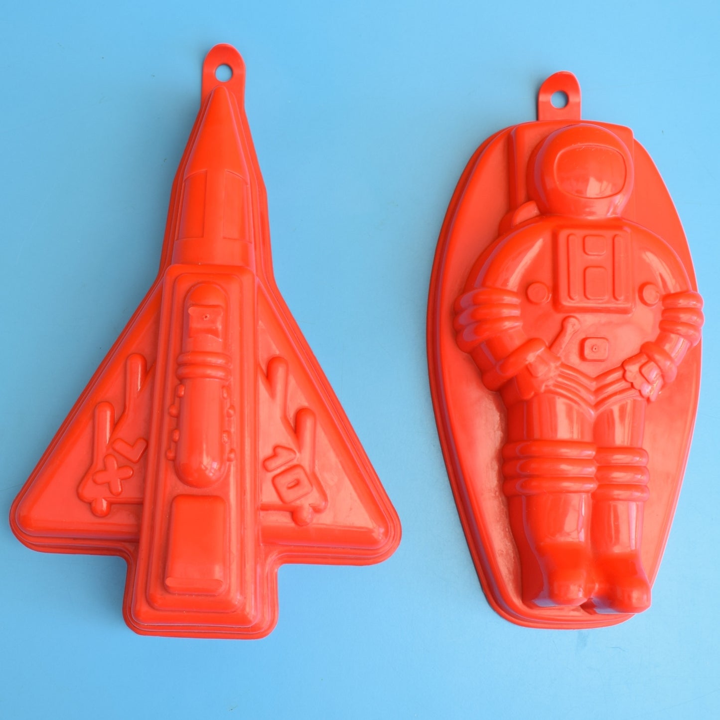 Vintage 1970s Jelly Moulds - Space