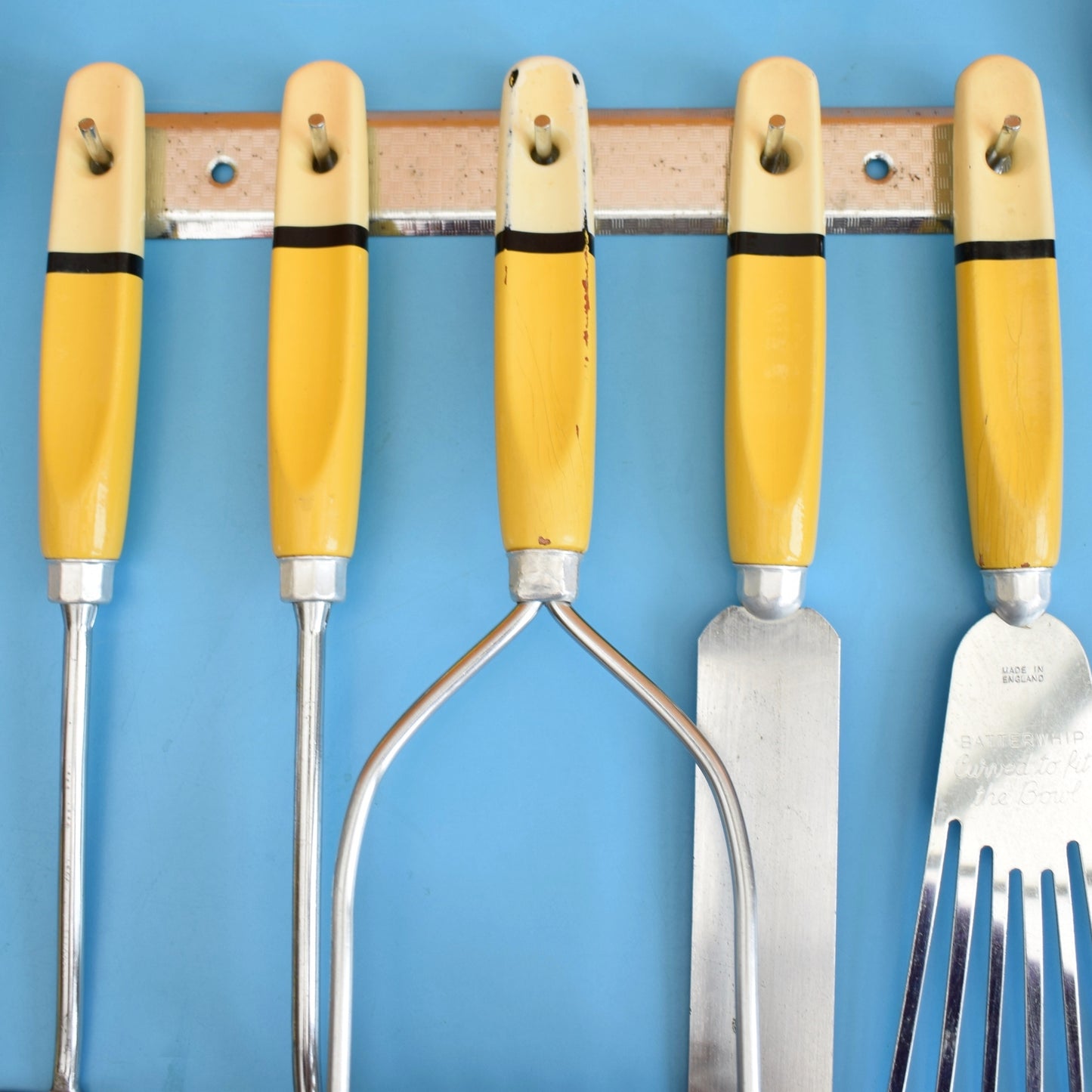 Vintage 1960s Kitchen Utensils - Skyline - Yellow