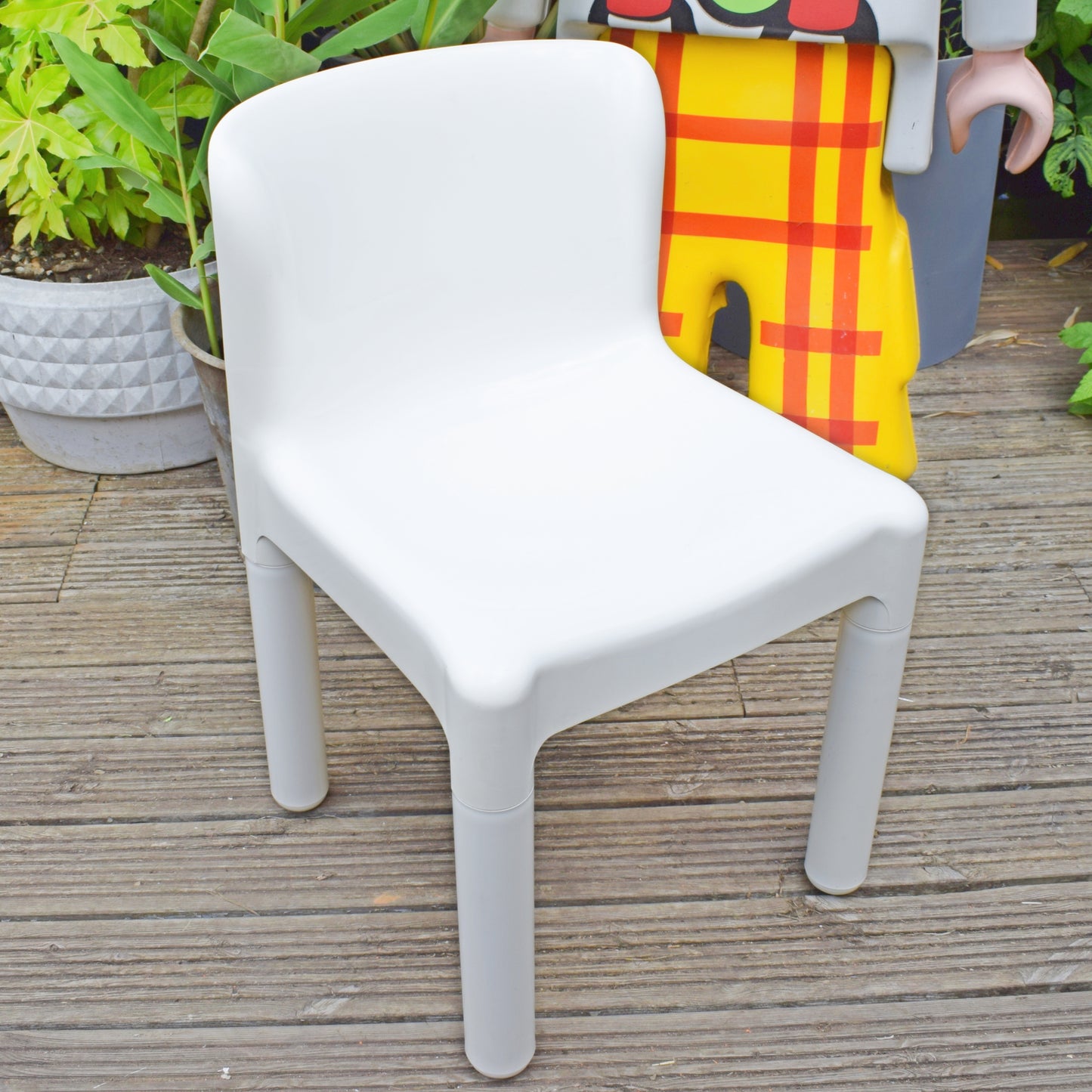 Vintage 1970s Kartell Plastic Chair - White