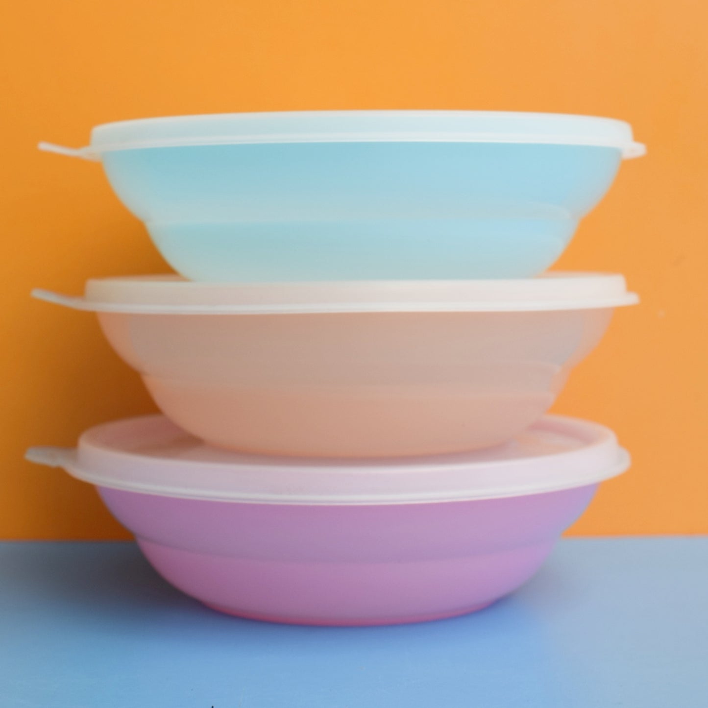 Vintage 1960s Tupperware Bowls- Pastel