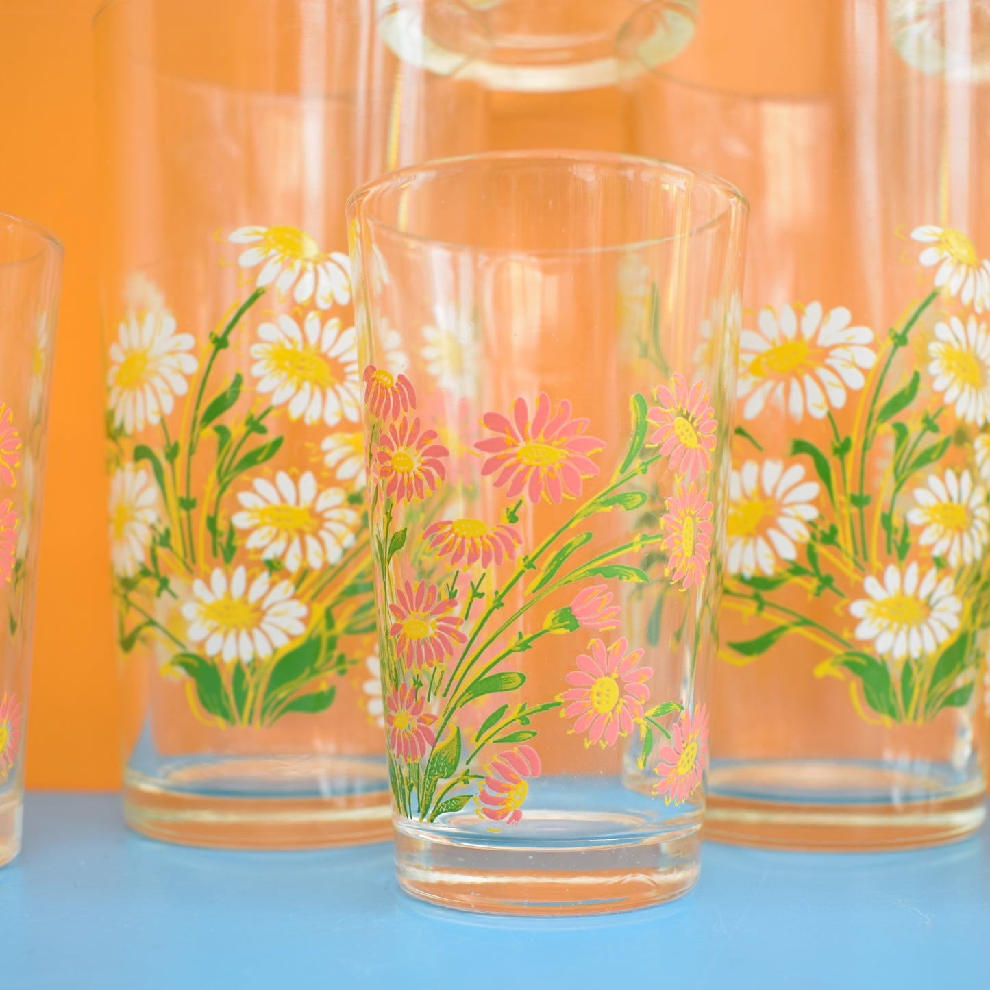 Vintage 1970s Pretty Drinking Glasses x6