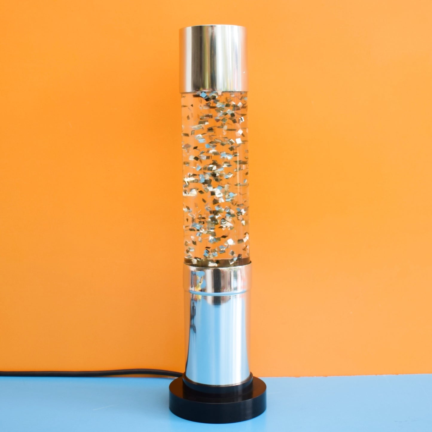 Crestworth glitter lamp- silver