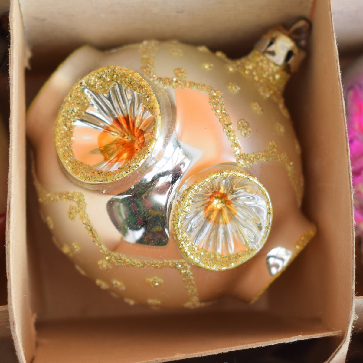 Vintage 1950s Glass Christmas Bauble / Decorations - Medium - Pink