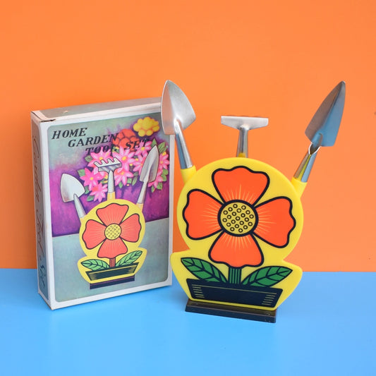 Vintage 1960s Indoor Home Gardening Set - Flower Power - Yellow